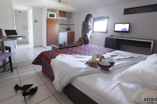 Imagen de la habitación del Adonis Carcassonne R&eacute;sidence La Barbacane. Foto 3