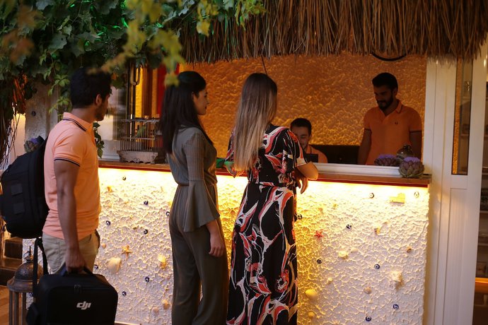 Imagen de los interiores del Ados Hotel. Foto 20