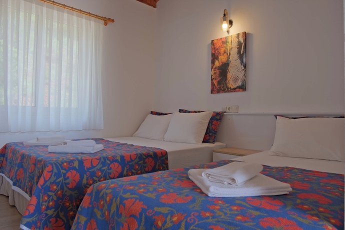 Imagen de la habitación del Adrasan Hotel. Foto 3