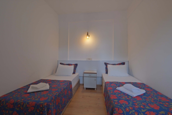 Imagen de la habitación del Adrasan Hotel. Foto 10