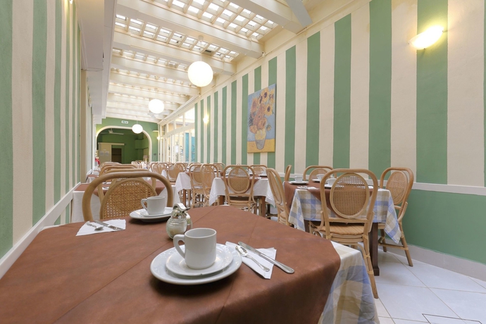 Imagen del bar/restaurante del Adre Majestic View. Foto 9