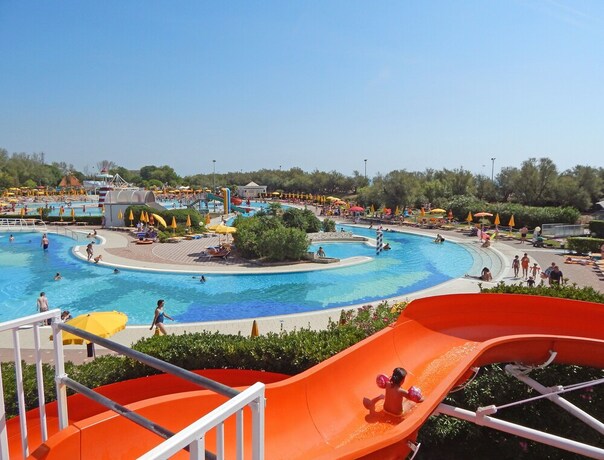Imagen general del Adria Holiday Pra\' delle Torri. Foto 14