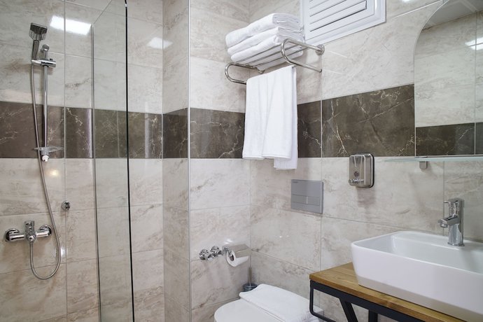 Imagen de la habitación del Af-Ra Hotel. Foto 14