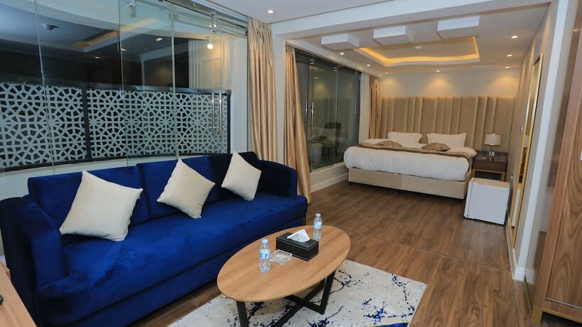 Imagen de la habitación del Afal Suites. Foto 14