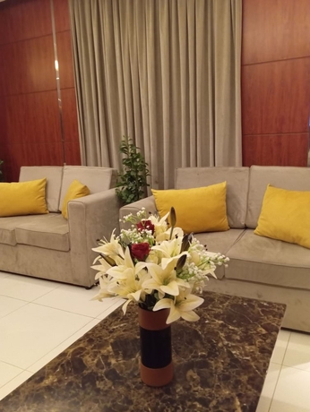 Imagen de los interiores del Afaq Suite Al- Shamisi - افاق سويت الشميسى. Foto 11