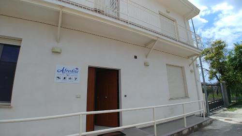 Imagen general del Afrodite, Scalea. Foto 5