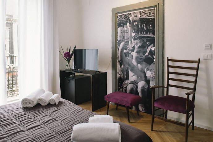 Imagen de la habitación del Agatha Hotel. Foto 9