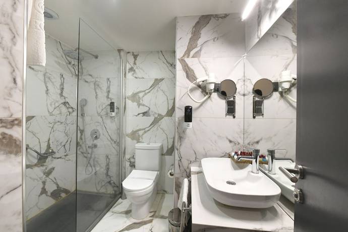 Imagen de la habitación del Agiros Thermal Resort Spa Hotel. Foto 5