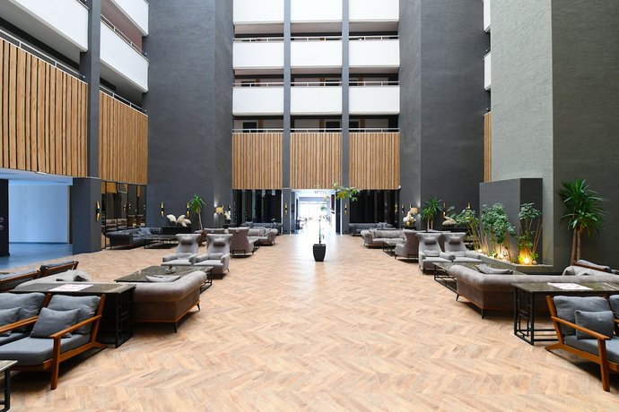 Imagen de los interiores del Agiros Thermal Resort Spa Hotel. Foto 17