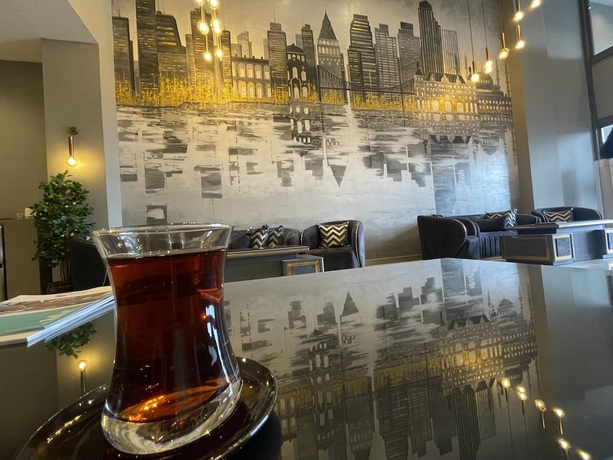 Imagen de los interiores del Agora Royal Hotel. Foto 18