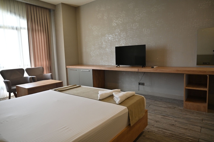 Imagen de la habitación del Agora Suites. Foto 9