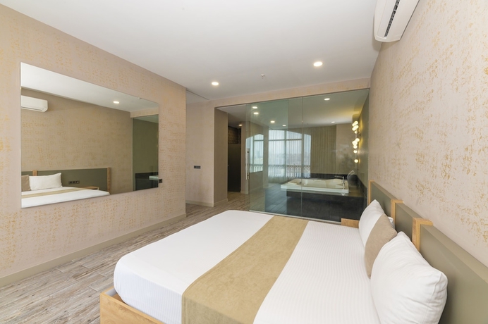 Imagen de la habitación del Agora Suites. Foto 14