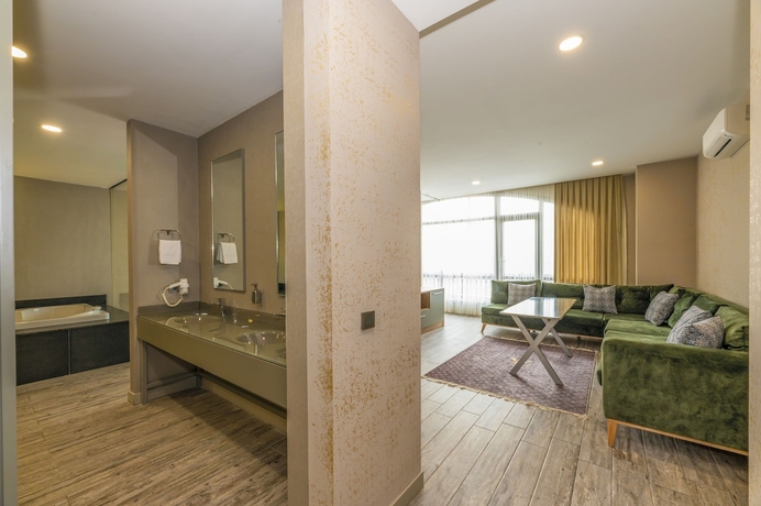 Imagen de la habitación del Agora Suites. Foto 15