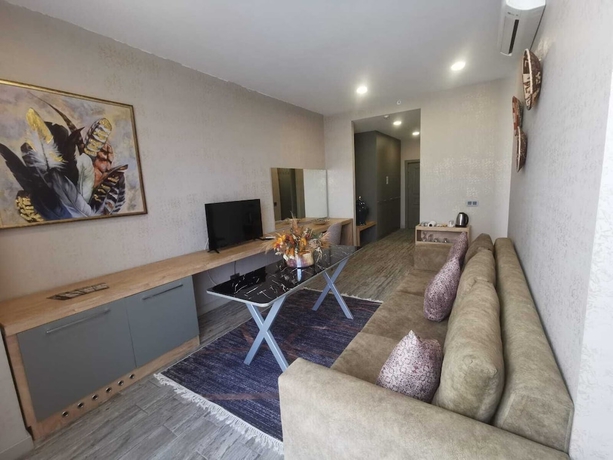 Imagen de la habitación del Agora Suites. Foto 19