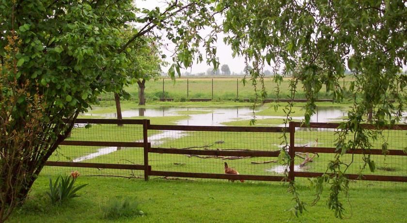 Imagen general del Agri Village Pavia. Foto 4