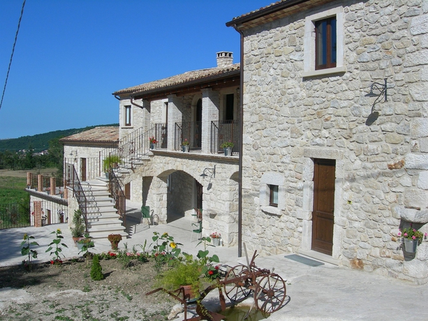 Imagen de los exteriores del Agriturismo Borgo San Martino. Foto 13