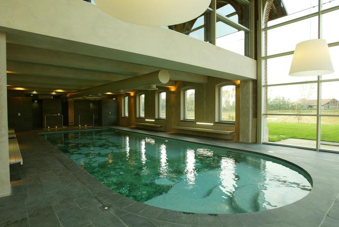 Imagen de la piscina del Agriturismo Cascina Caremma. Foto 16