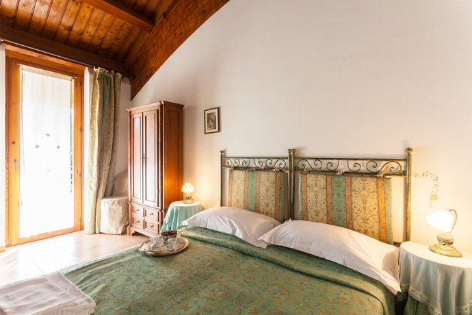 Imagen de la habitación del Agriturismo Cavendo Tutus. Foto 4