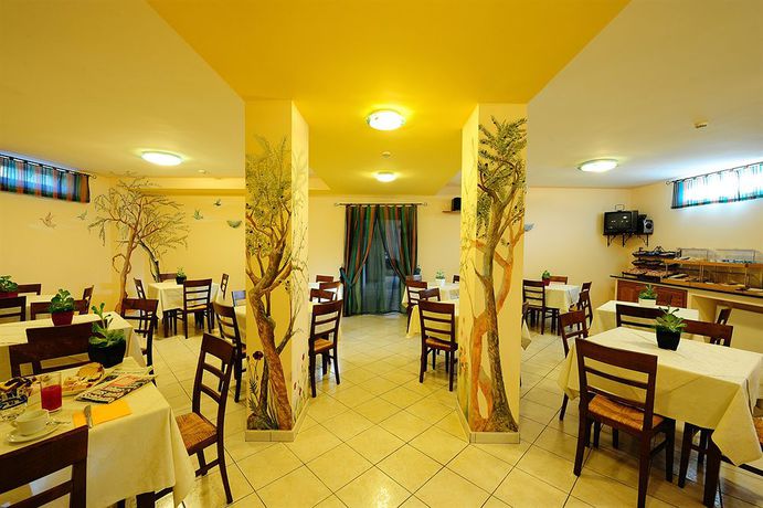 Imagen del bar/restaurante del Agriturismo Colle Degli Olivi. Foto 6