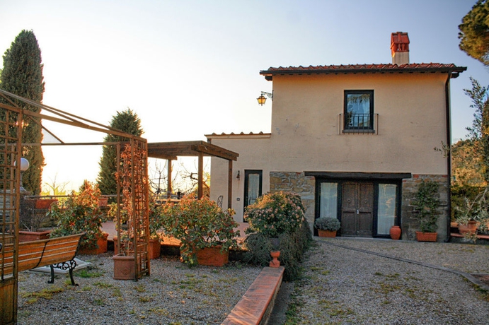 Imagen de los exteriores del Agriturismo Fattoria la Torre. Foto 10