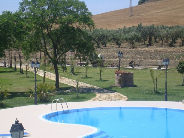 Imagen de la piscina del Agriturismo Fieri. Foto 16