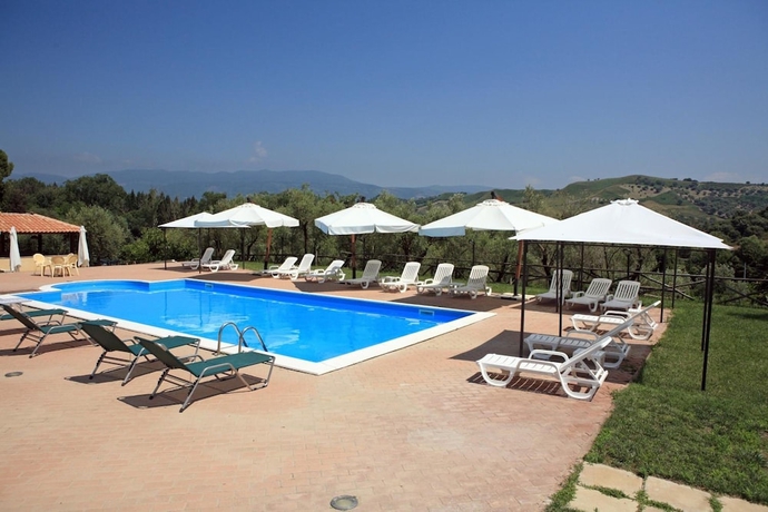 Imagen de la piscina del Agriturismo Il Borgo sul Lago. Foto 19