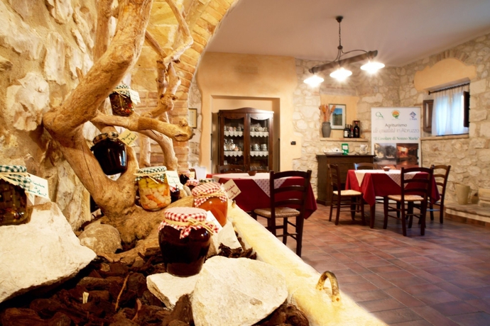 Imagen del bar/restaurante del Agriturismo Il Casolare Di Nonno Mario. Foto 7