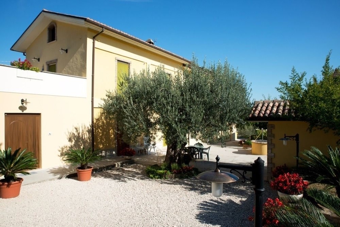 Imagen de los exteriores del Agriturismo Il Casolare Di Nonno Mario. Foto 12