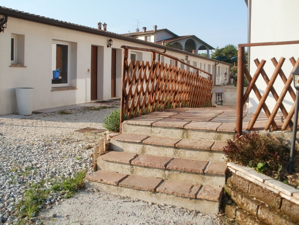 Imagen de los exteriores del Agriturismo La Gironda. Foto 7