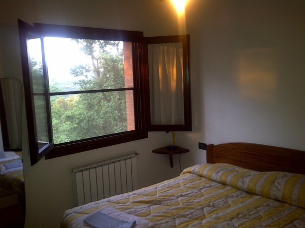 Imagen de la habitación del Agriturismo La Quercia, Arbus. Foto 10