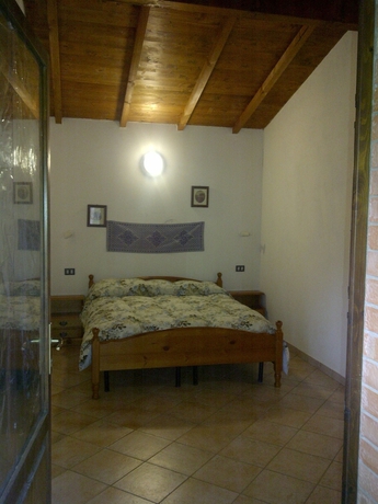 Imagen de la habitación del Agriturismo La Quercia, Arbus. Foto 15