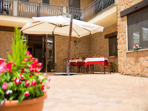 Imagen de los interiores del Agriturismo La Rocca dei Briganti. Foto 19