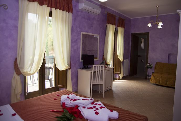 Imagen de la habitación del Agriturismo La Rocca dei Briganti. Foto 15