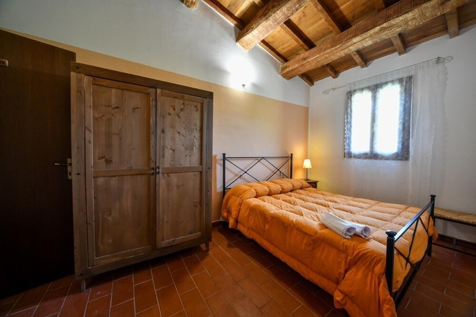 Imagen de la habitación del Agriturismo La Valle Dei Bronzetti. Foto 16