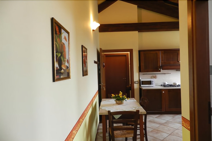 Imagen de la habitación del Agriturismo L'olmo Di Casigliano. Foto 16