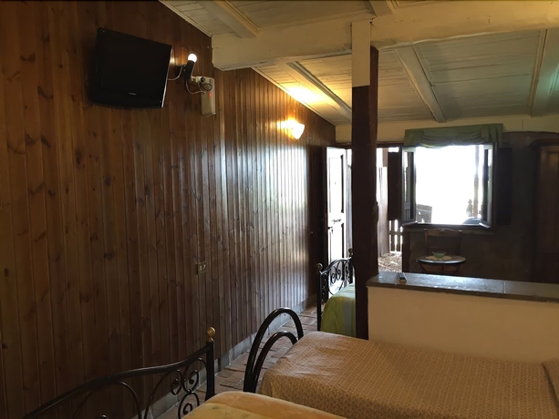 Imagen de la habitación del Agriturismo Monte Due Torri. Foto 13