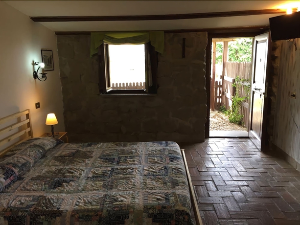 Imagen de la habitación del Agriturismo Monte Due Torri. Foto 16