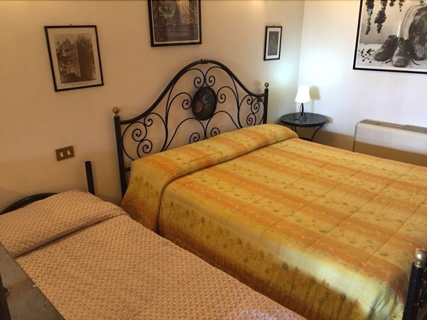 Imagen de la habitación del Agriturismo Monte Due Torri. Foto 17