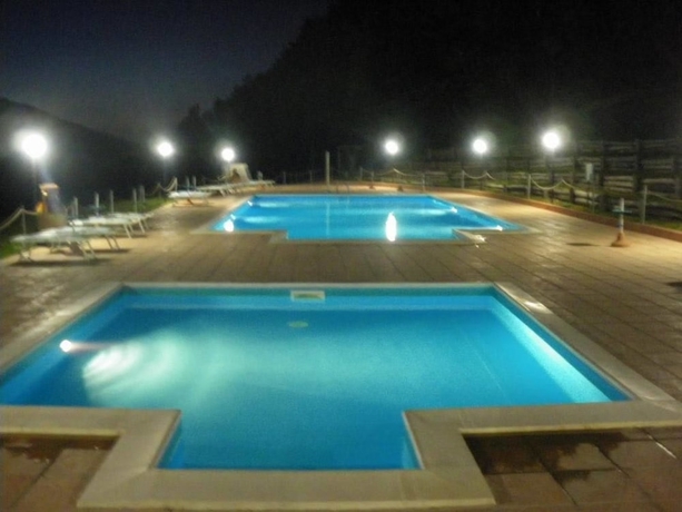 Imagen de la piscina del Agriturismo Orsaiola. Foto 17