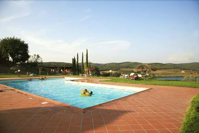 Imagen de la piscina del Agriturismo Poggio Corbello. Foto 19