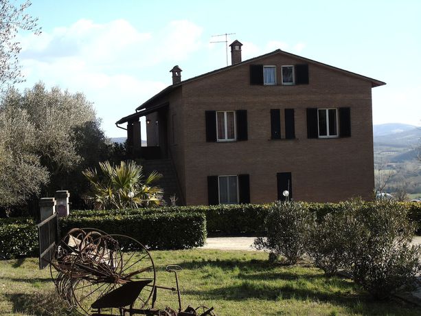 Imagen de la piscina del Agriturismo Poponi. Foto 17