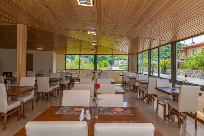 Imagen de los interiores del Agva Palas Hotel. Foto 20