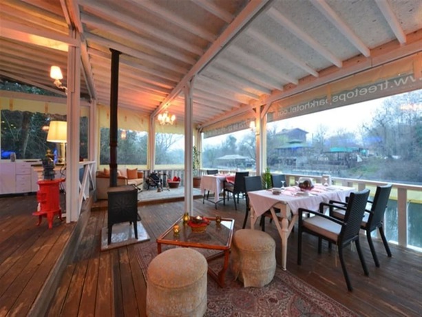 Imagen del bar/restaurante del Agva Tree Tops Park Hotel. Foto 7