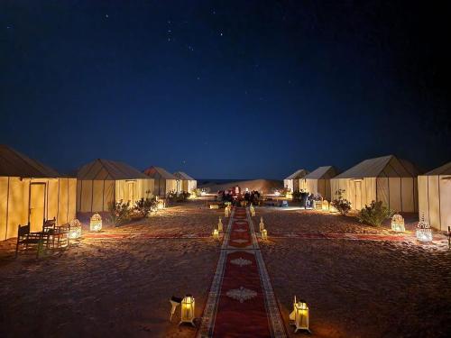 Imagen de la habitación del Ahlam Luxury Camp. Foto 18