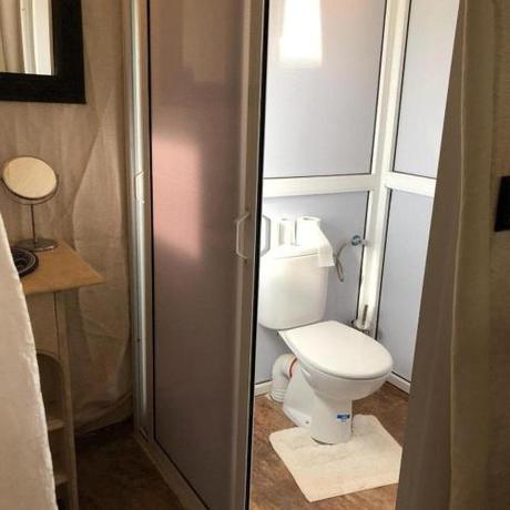 Imagen de la habitación del Ahlam Luxury Camp. Foto 19