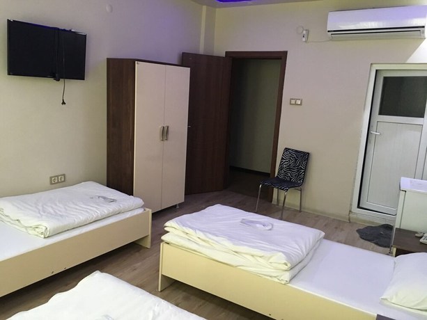 Imagen de la habitación del Ahranis Hotel. Foto 6