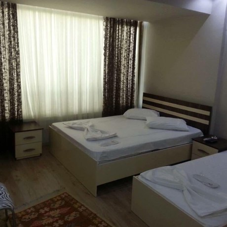Imagen de la habitación del Ahranis Hotel. Foto 12