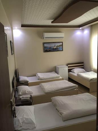 Imagen de la habitación del Ahranis Hotel. Foto 15