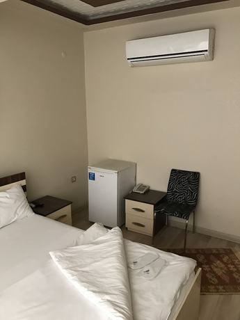 Imagen de la habitación del Ahranis Hotel. Foto 16