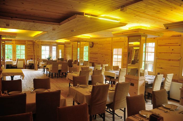 Imagen del bar/restaurante del Ahsap Loya Hotel. Foto 5